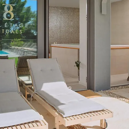 Apartamento Beletage Rituals Premium With Private Jacuzzi And Pool -free Parking Adults Only *