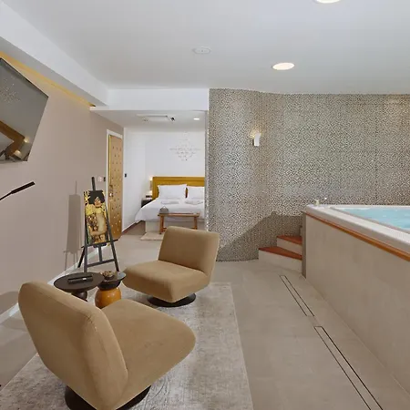 Beletage Rituals Premium With Private Jacuzzi And Pool -free Parking Adults Only Appartement Split
