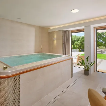 Beletage Rituals Premium With Private Jacuzzi And Pool -free Parking Adults Only Split
